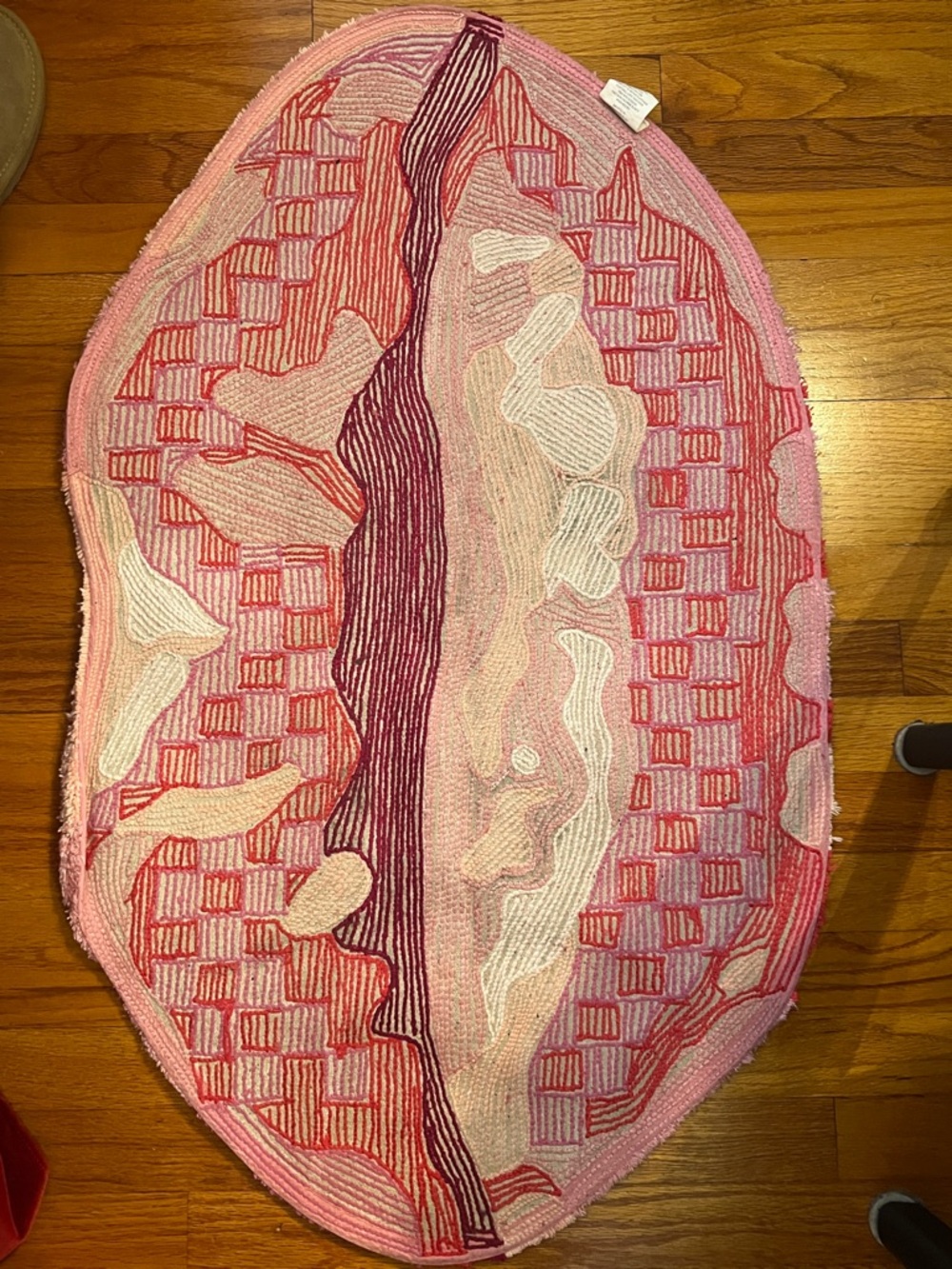 MacKenzie-Childs Pink and Red Lip-Shaped Bath Mat - Picture 4 of 5